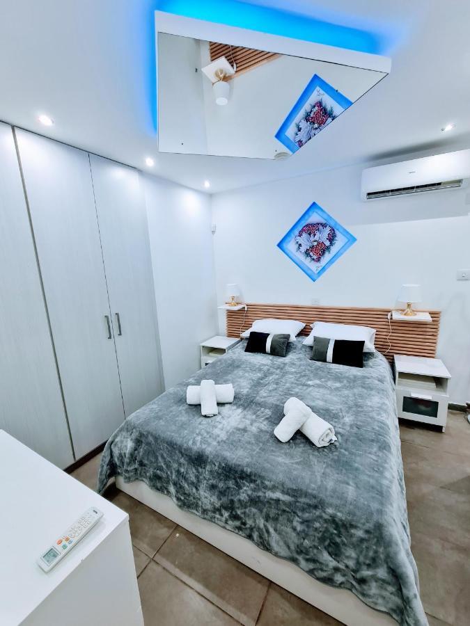 Hidden Lights Deluxe Apartment Ajia Napa Zewnętrze zdjęcie