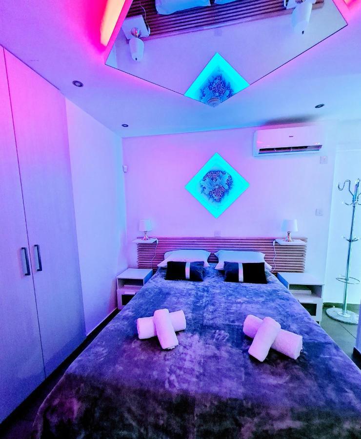 Hidden Lights Deluxe Apartment Ajia Napa Zewnętrze zdjęcie