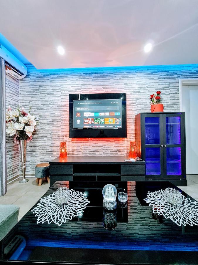 Hidden Lights Deluxe Apartment Ajia Napa Zewnętrze zdjęcie